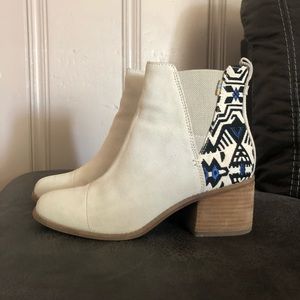 TOMS Boots